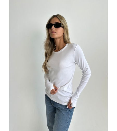 בייסיק נייקי לבן ריאלטי