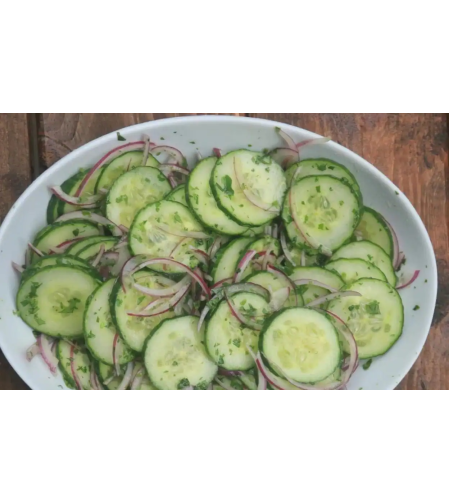 סלט מלפפון עם בצל ושמיר קערה 3 ק