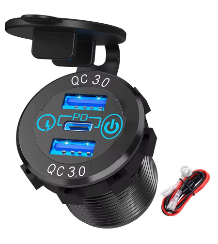 שקע USB משולש עם טעינה מהירה כולל TYPE C