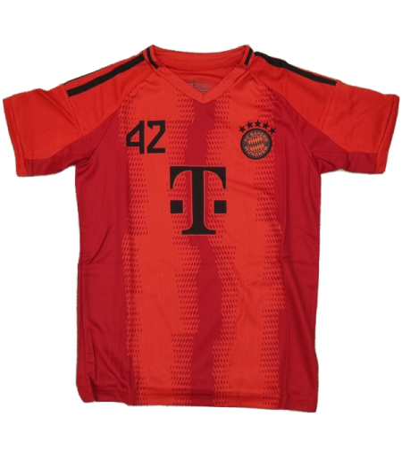 חליפות כדורגל באיירן מינכן - מוסיאלה