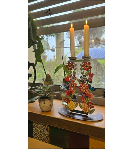 פמוטי מתכת צבעוניים