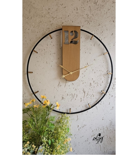 שעון קיר ברזל 12