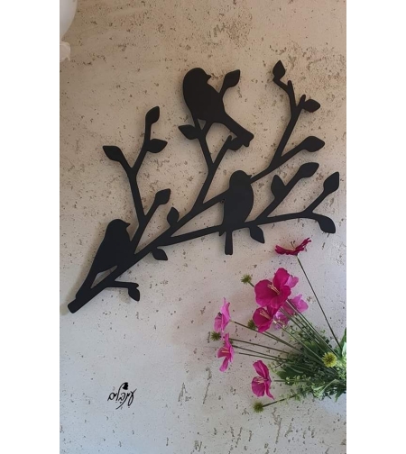 שלוש ציפורים על ענף