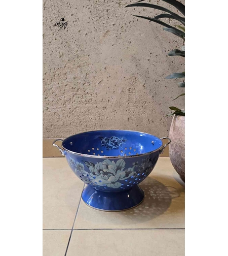 מסננת אמייל מאויירת כחולה