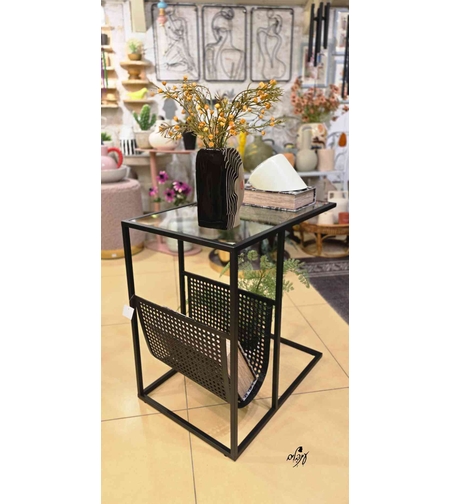 שולחן צד, נשכן משולב