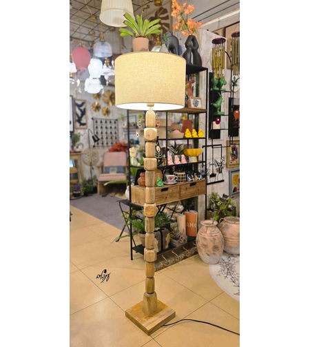 מנורת רגל קוביות עץ