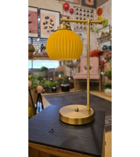 מנורת שירי זכוכית כדור פסים צהוב