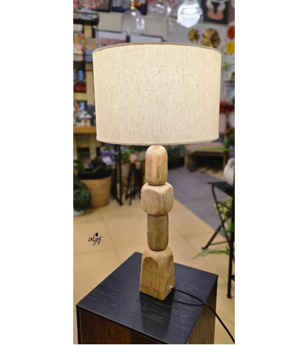 מנורת שולחן קוביות עץ