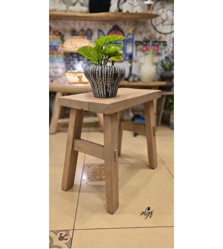 שרפרף עץ מעוצב טבעי