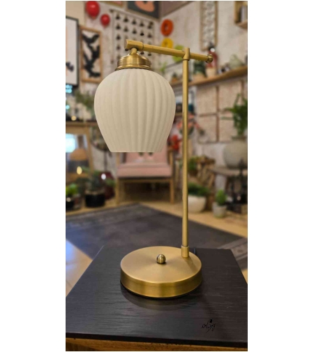 מנורת שירי זכוכית אגס לבן