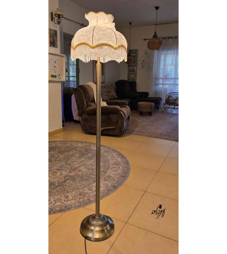 מנורת רגל דגם רומנס