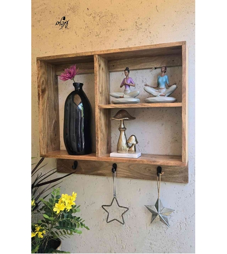 מדף מחולק מעץ