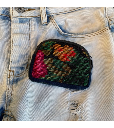 Small embroidered purse - forest