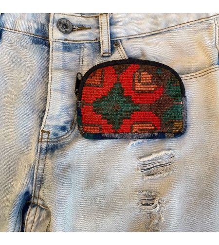 Small embroidered purse - noon