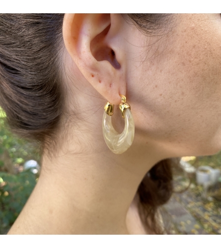 Smoky oval earring