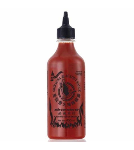 SRIRACHA BLACKOUT SAUCE 455ML - סריראצ'ה רוטב צ'ילי חריף בלאק-אוט 455מ