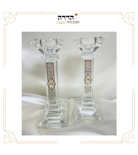 זוג פמוטי קריסטל מהודרים עם פלקטה