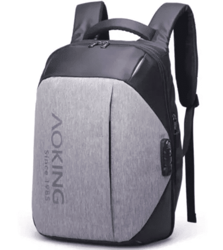 תיק גב חכם למחשב נייד עם חיבור טעינה מובנה