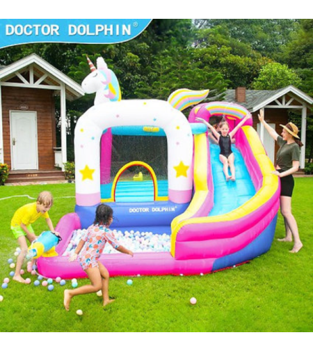 פארק מים בעיצוב חד קרן Doctor Dolphin