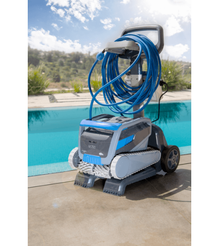 רובוט ניקוי Dolphin M700 Maytronics