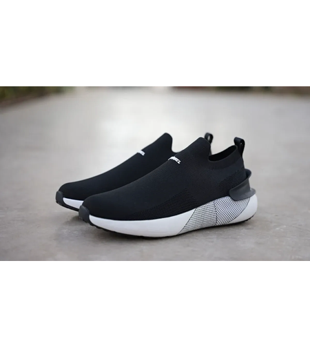 Cacharel - נעלי סניקרס אלגנטיות עם גפה עשויה בד נושם ונמתח