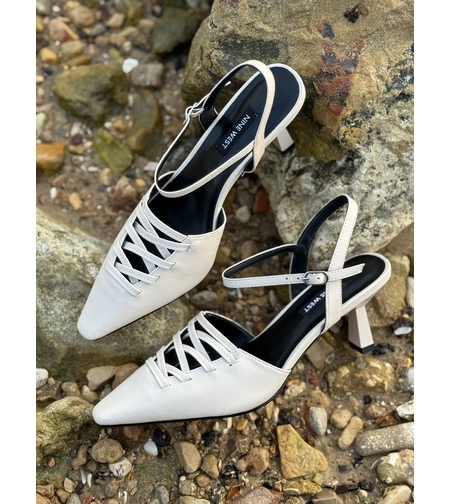 NINE WEST - נעלי עקב עם שרוכים לנשים בצבע בז'