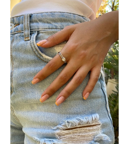 טבעת עיצוב ייחודי משובצת