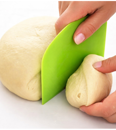 חותך בצק מקצועי