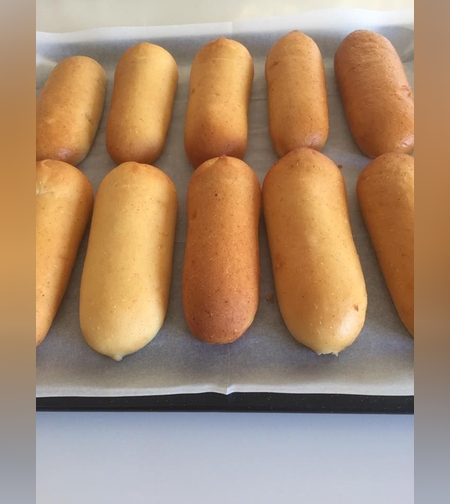 לחמניות נקניקיות- 4 יח'