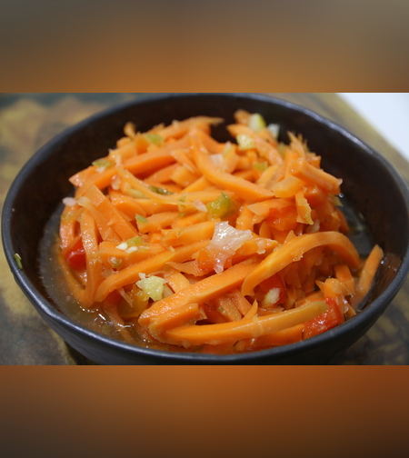 סלט גזר חריף בלימון