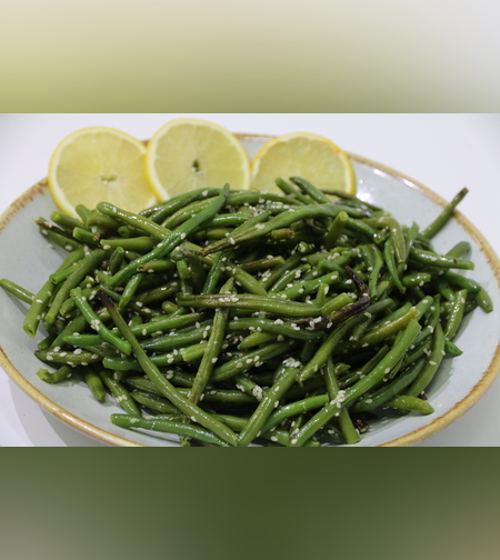 שעועית ירוקה מוקפצת עם שומשום- 1 ליטר