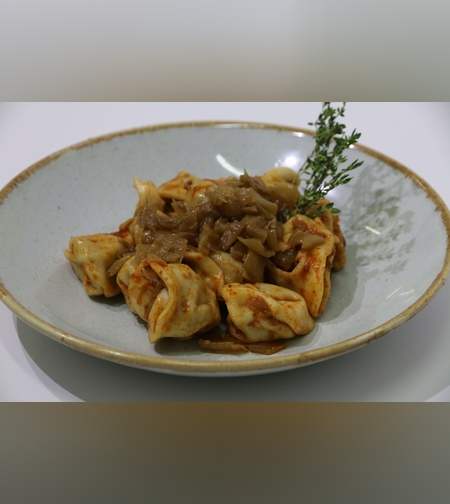 קרפלך (כיסונים) בשר מוקפץ עם בצל- 1 ליטר