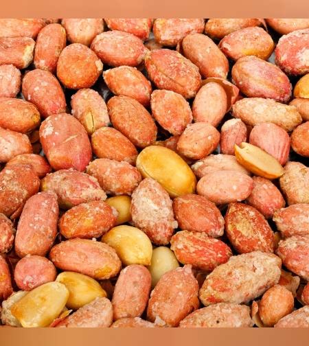 בוטנים קלופים קלויים במלח