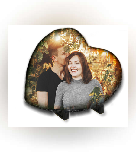 הדפסת תמונה על אבן בזלת בצורת לב