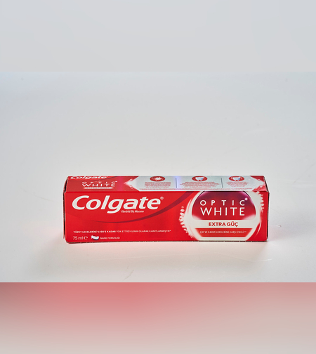 משחת שיניים קולגייט אופטיק וויט - Colgate