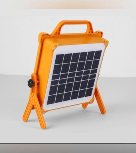 פרוז'קטור סולארי קמפינג נייד 100W