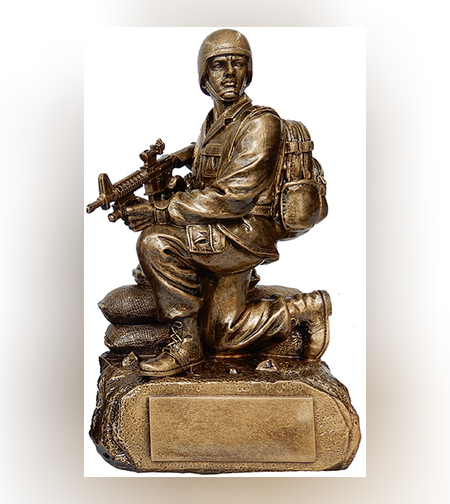 מגן הוקרה / פסל חייל לוחם 