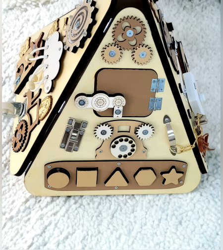 פירמידת הקסם דגם 