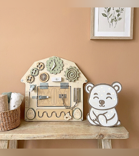 המארז הנורדי - ביזי חווה גווני מרווה/טבעי + מנורת דוב