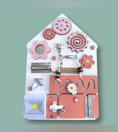 ביזיבורד ורוד קסום בצורת בית