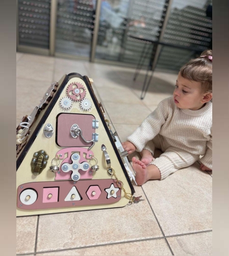 פירמידת הקסם נסיכה