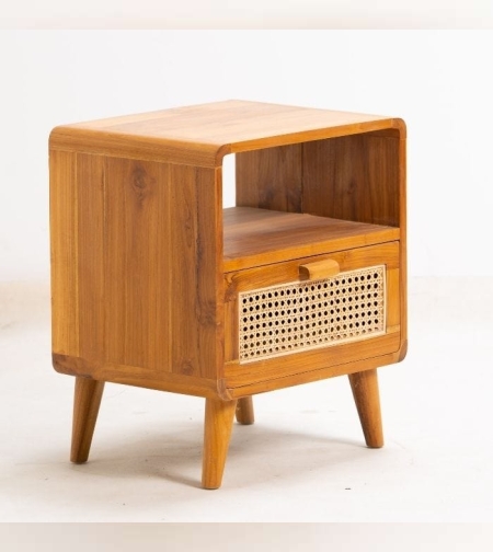 Provence שידת צד מיטה מעץ טיק וראטן