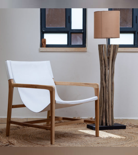 מנורה עומדת מעץ טיק