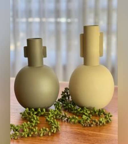 זוג ואזות צבע אבן