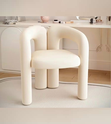 כסא בוקלה לפינת איפור -דגם שיר