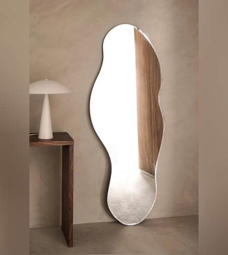 מראת גוף אמורפית ללא מסגרת