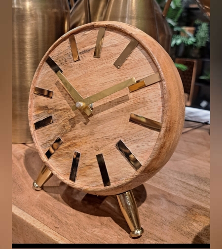 שעון קוטר 20 מחוגים זהב