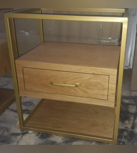 שידת צד מיטה מעץ אלון