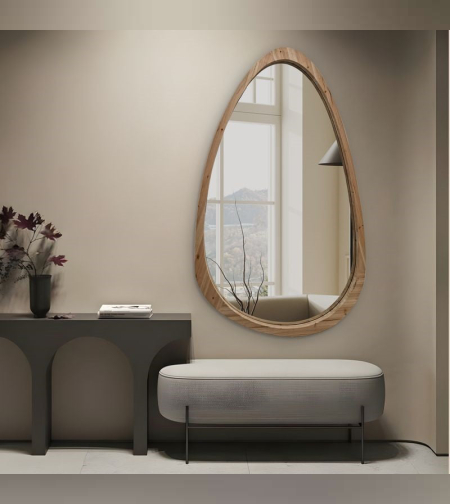 מראת גוף אסימטרית עם מסגרת עץ טבעי – 140×85 ס