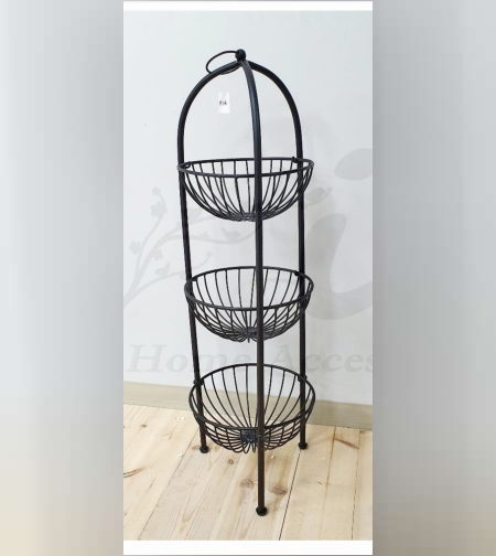 מעמד ירקות בצבע שחור